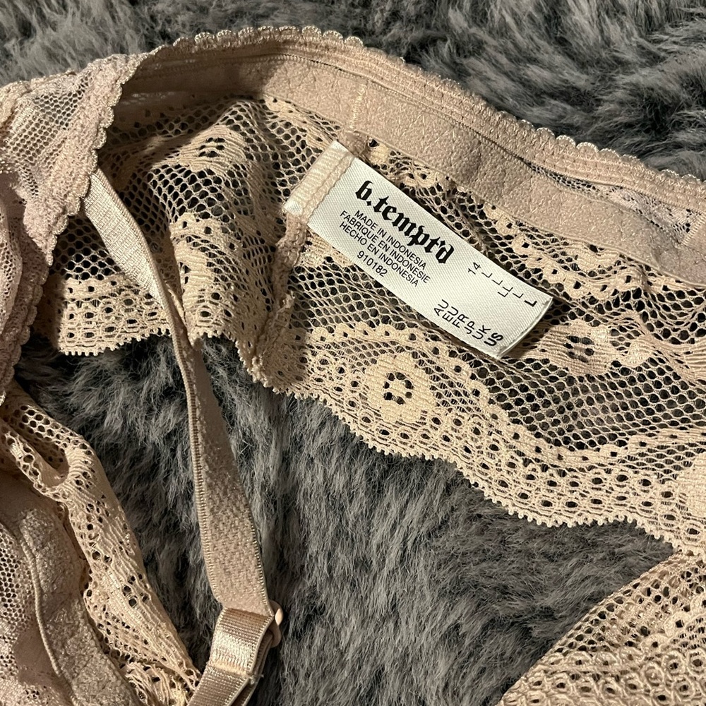 Bralette - Picture 2 of 3